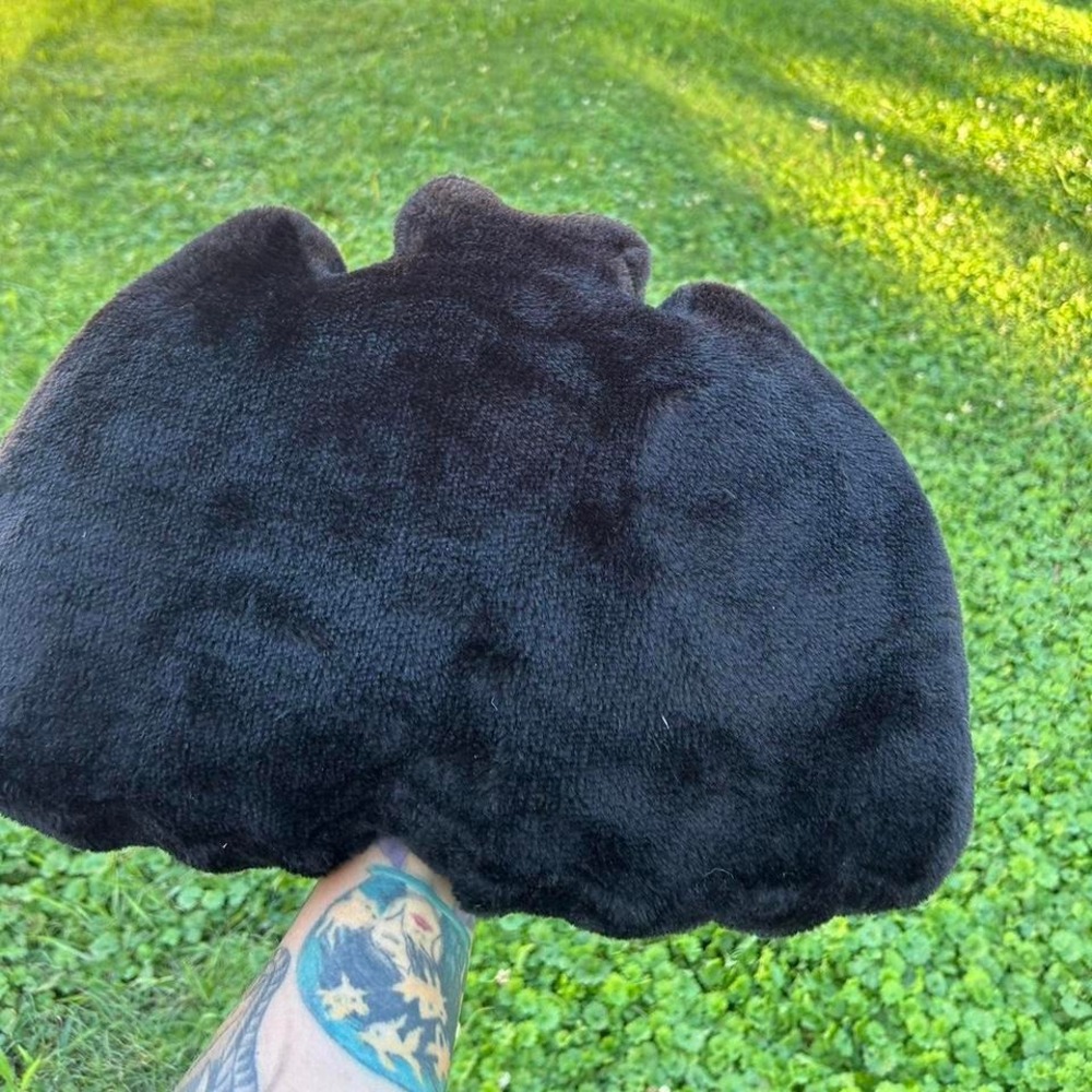 Vintage black spooky bat pillow/plush - Picture 5 of 6